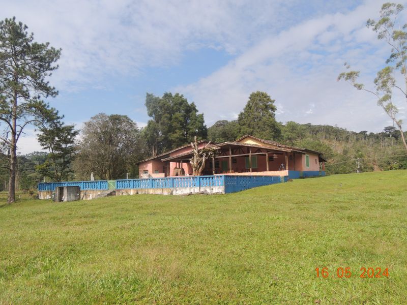 EXCELENTE SÍTIO   4 ALQUEIRES COM PISCINA E LAGO