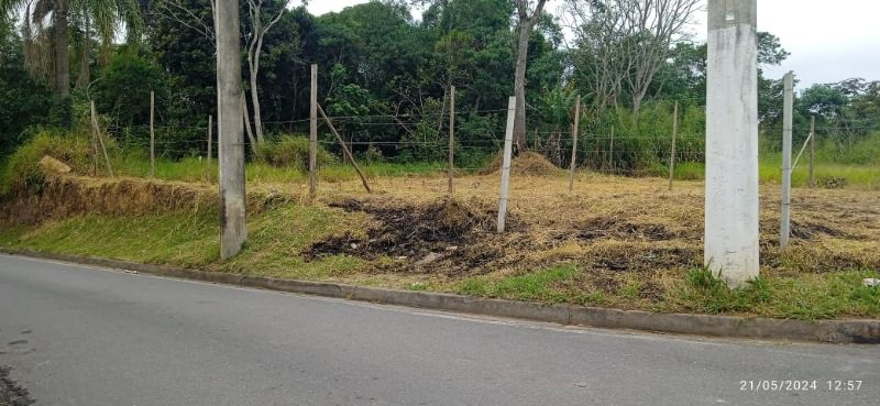 EXCELENTE TERRENO NO CENTRO