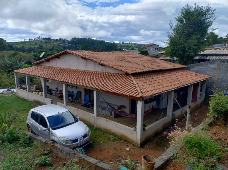  EXCELENTE CHÁCARA COM 1.000M²