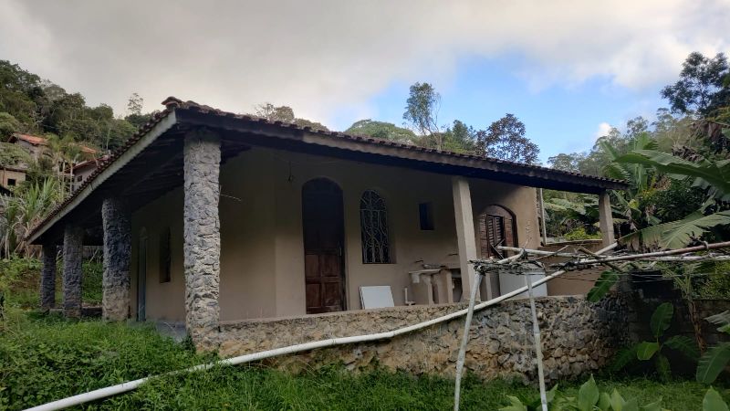 EXCELENTE CHÁCARA PARA MORADIA