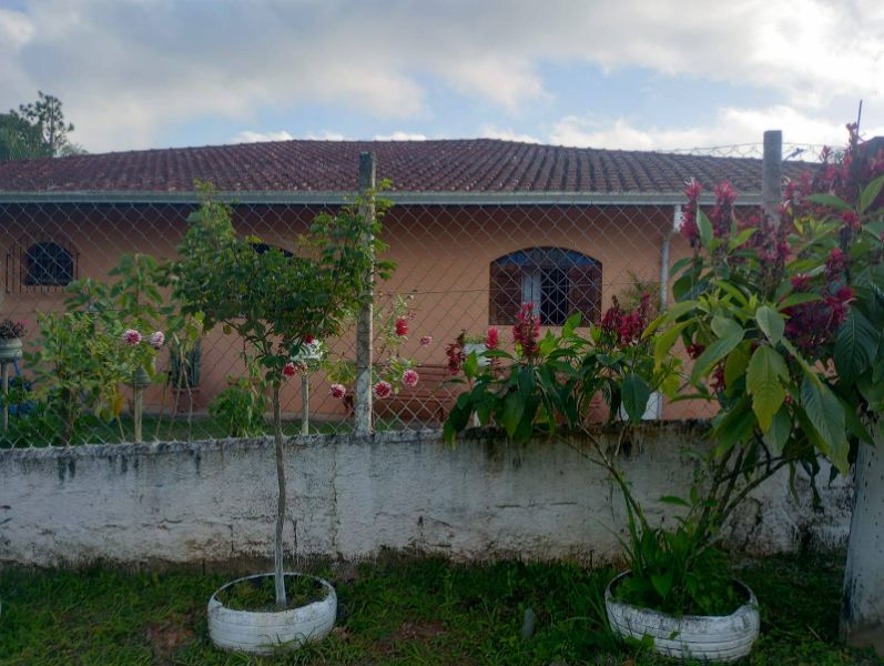 EXCELENTE CHÁCARA COM PISCINA